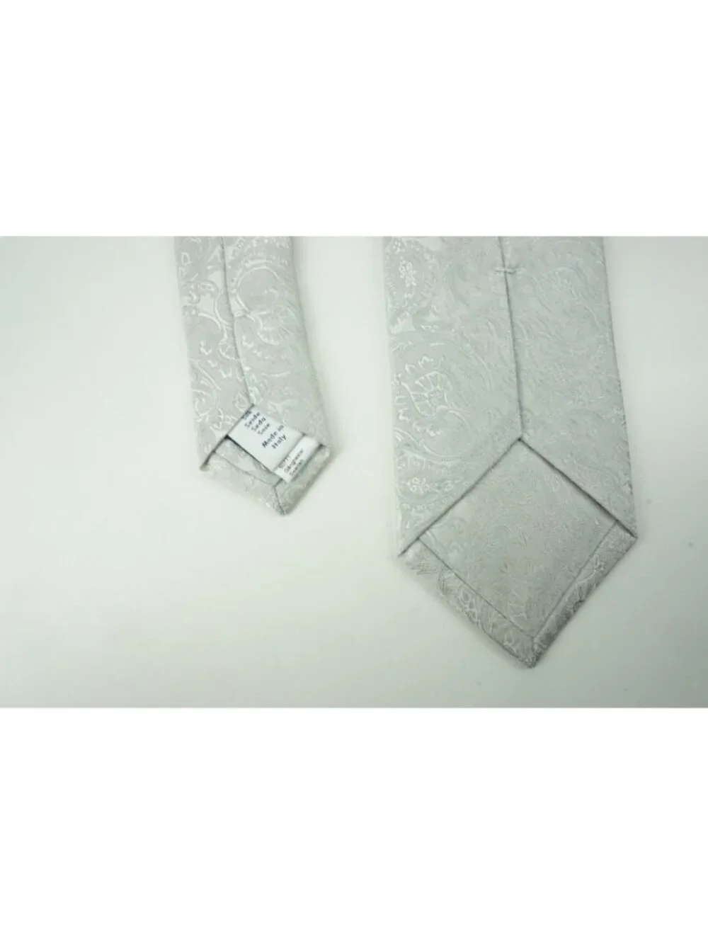 Eton silvery white